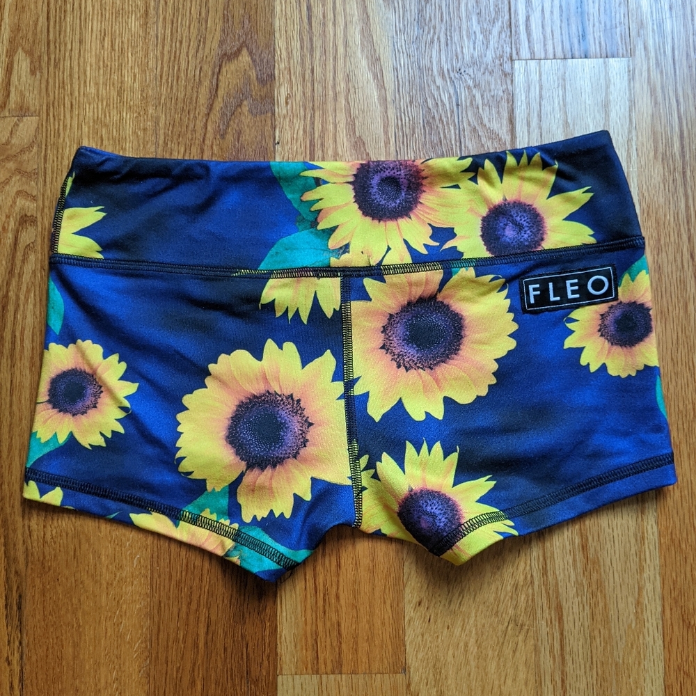 Fleo Sunflower Glow size MD Original Shorts